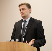 Dr Marek Hańderek
